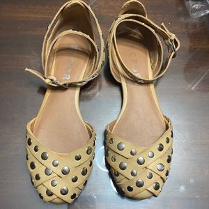 Report tan sandals with silver studs Sz 8
